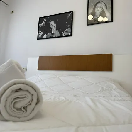Spacious 100m 2 Bedroom In Trana *